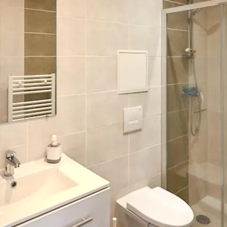 Charmante A Avec Piscine Privee *
