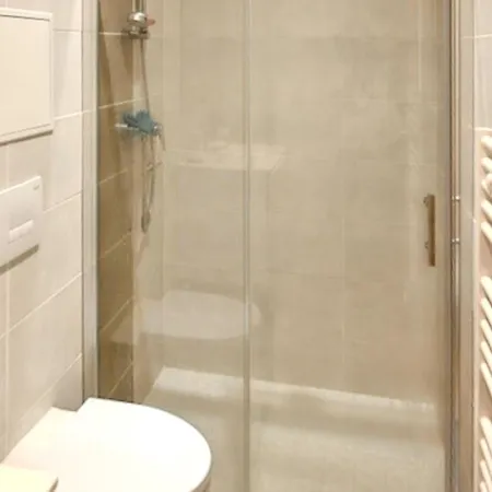 Charmante à Avec Piscine Privée