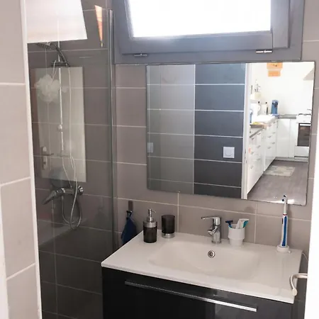 Charmante A Avec Piscine Privee *