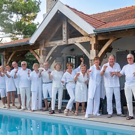 Villa Charmante A Avec Piscine Privee